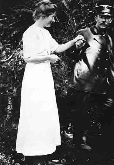 Frank and Jenny DeRoy, Headkeepers 1913-1925