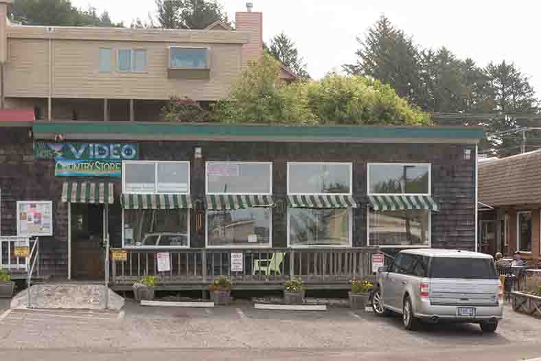 Ya-Hots Video Country Store 2019