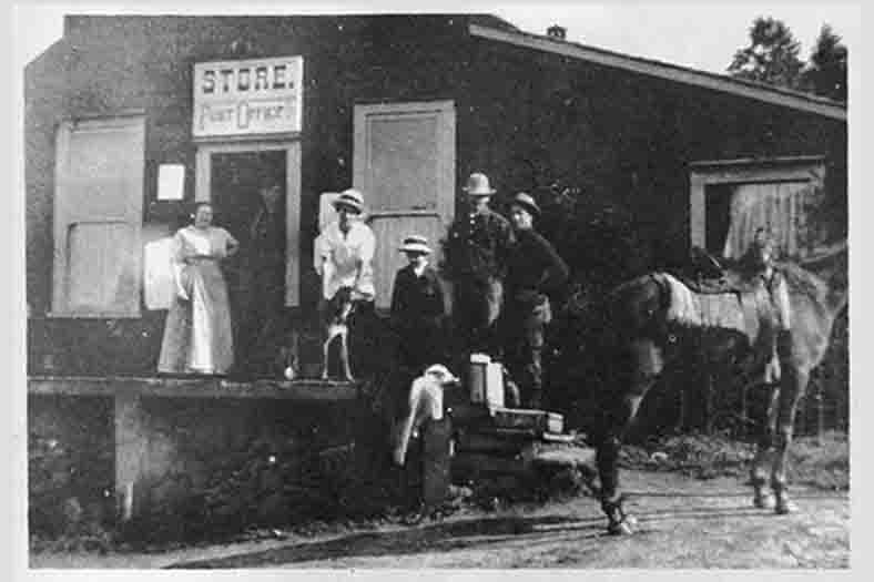 Early Store and Post Office in Yachats